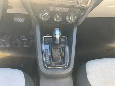 Used 2015 Volkswagen Jetta TDI S image 20