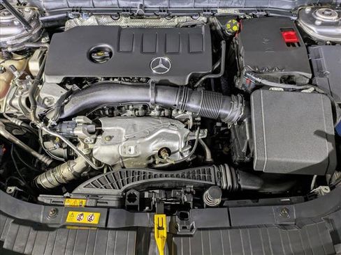 Certified 2023 Mercedes-Benz GLB 250 4MATIC image 25