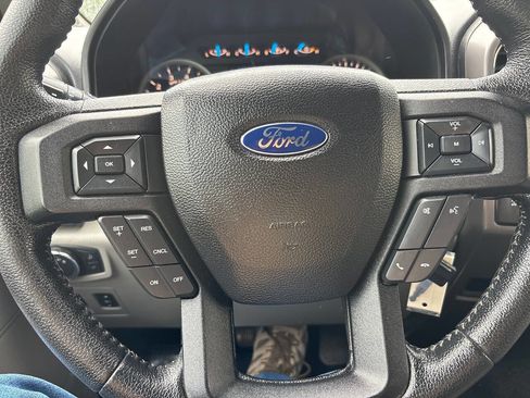 Used 2015 Ford F150 XLT w/ Equipment Group 302A Luxury RWD image 31