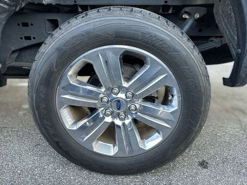 Certified 2020 Ford F150 Lariat w/ Equipment Group 502A Luxury image 10