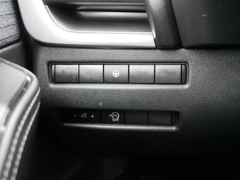 Certified 2023 Nissan Rogue SV image 26