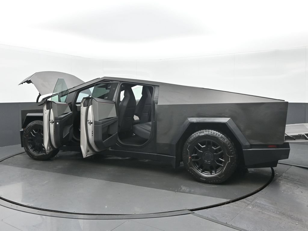 Used 2024 Tesla Cybertruck AWD Crew Cab image 21