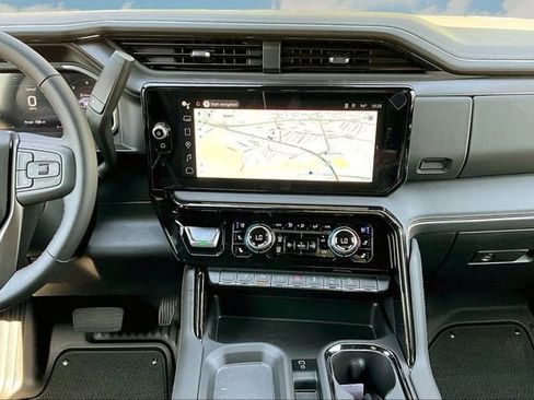 New 2026 GMC Sierra 2500 AT4X AWD/4WD image 8
