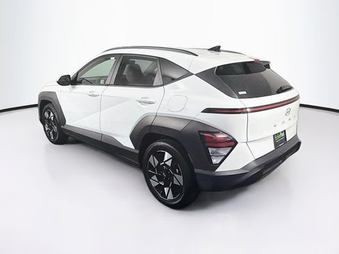 Used 2025 Hyundai Kona SEL FWD image 5