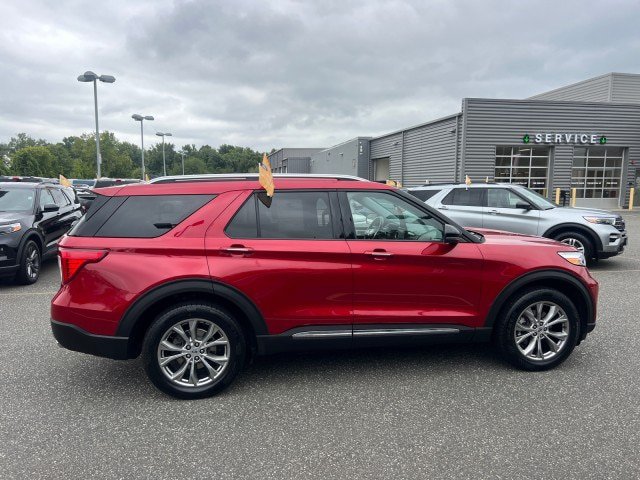 Used 2022 Ford Explorer Limited w/ Equipment Group 301A AWD/4WD image 6