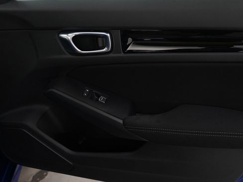 Used 2022 Honda Civic EX image 9