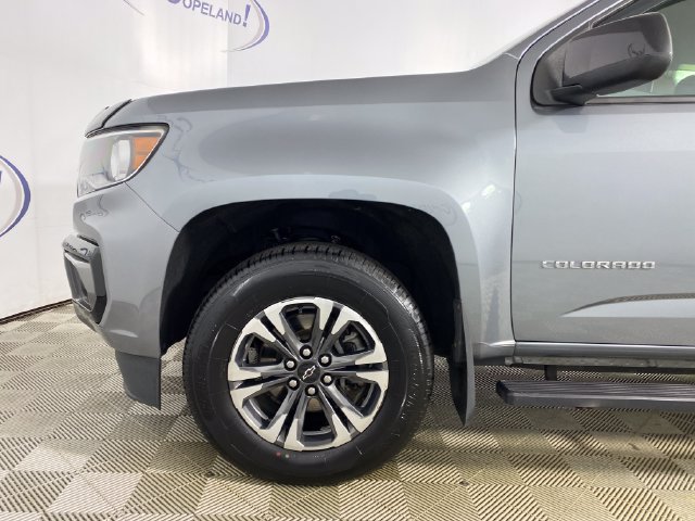 Certified 2022 Chevrolet Colorado Z71 w/ Safety Package AWD/4WD image 29