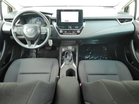 Used 2026 Toyota Corolla LE FWD image 2