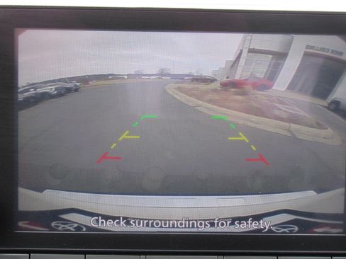 Used 2023 Nissan Rogue SV w/ SV Premium B Package image 22