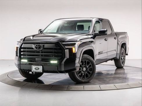 Used 2024 Toyota Tundra Limited AWD/4WD image 1