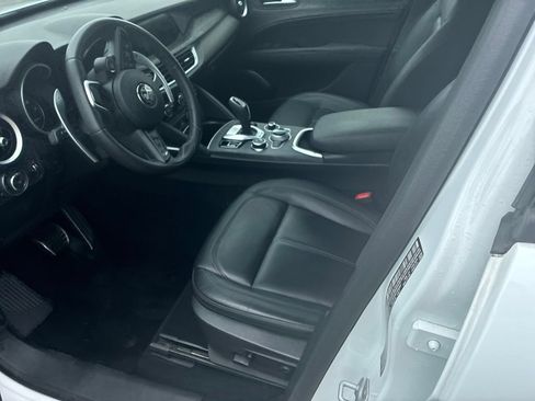 Used 2023 Alfa Romeo Stelvio Sprint AWD/4WD image 4