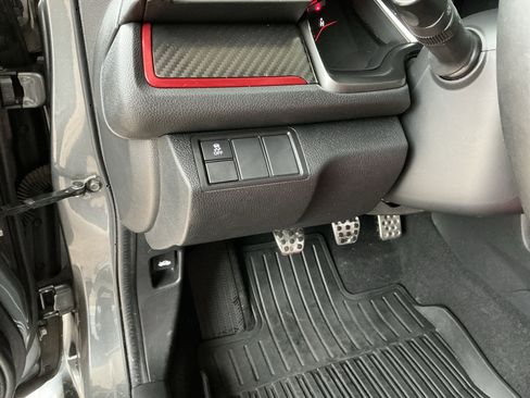 Used 2017 Honda Civic Type R image 26