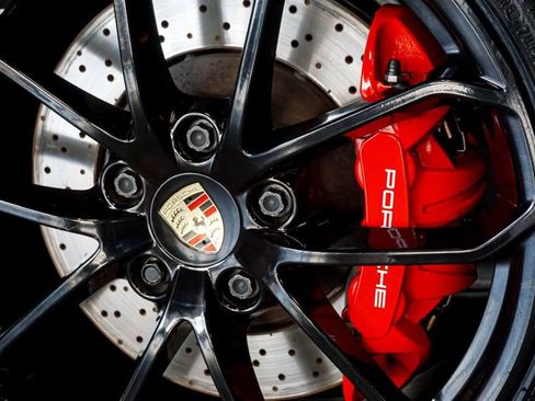 Used 2022 Porsche 718 Boxster Spyder RWD image 39