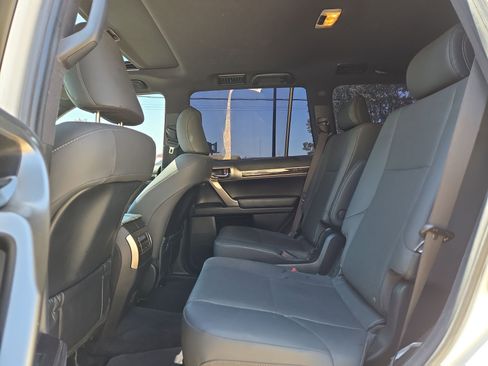 Used 2021 Lexus GX 460 Premium AWD/4WD image 13
