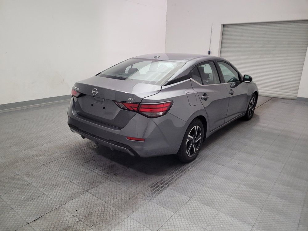 Used 2024 Nissan Sentra SV FWD image 9