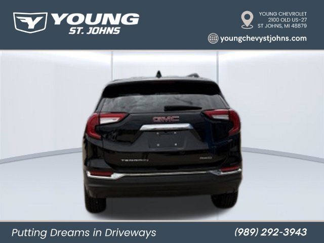 Used 2024 GMC Terrain SLT w/ LPO, Floor Liner Package AWD/4WD image 4