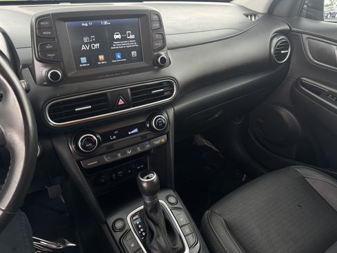 Used 2020 Hyundai Kona Limited AWD/4WD image 25