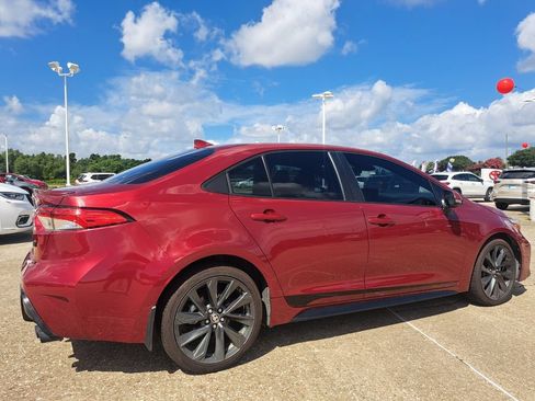 Used 2024 Toyota Corolla SE FWD image 5