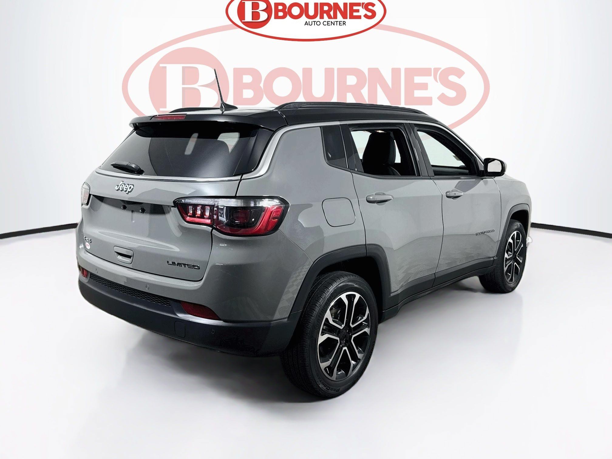 Used 2024 Jeep Compass Limited AWD/4WD image 9