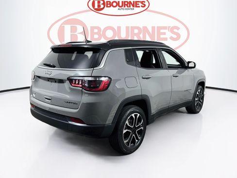 Used 2024 Jeep Compass Limited AWD/4WD image 9