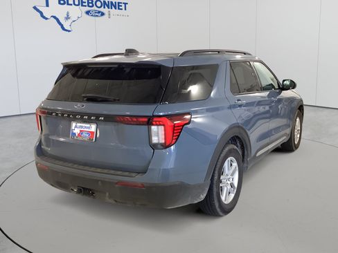 Used 2025 Ford Explorer Active RWD image 4