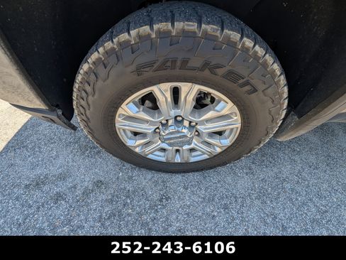 Used 2021 GMC Sierra 2500 Denali w/ Denali Ultimate Package AWD/4WD image 9