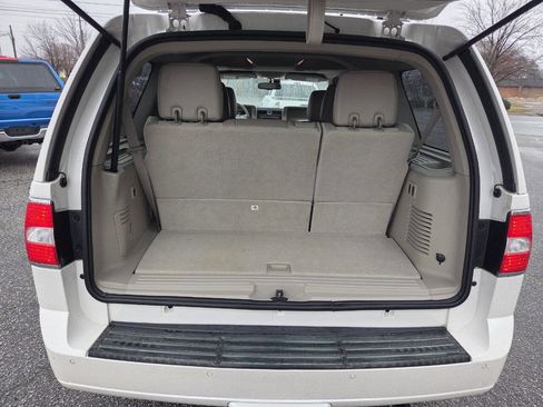 Used 2013 Lincoln Navigator 4WD w/ HD Trailer Tow Pkg image 17