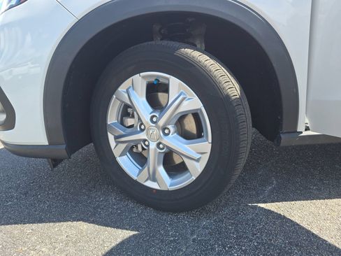 Certified 2025 Honda HR-V LX image 27