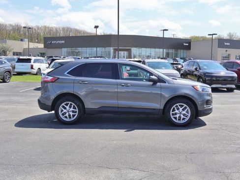 Used 2024 Ford Edge SEL w/ Convenience Package AWD/4WD image 8