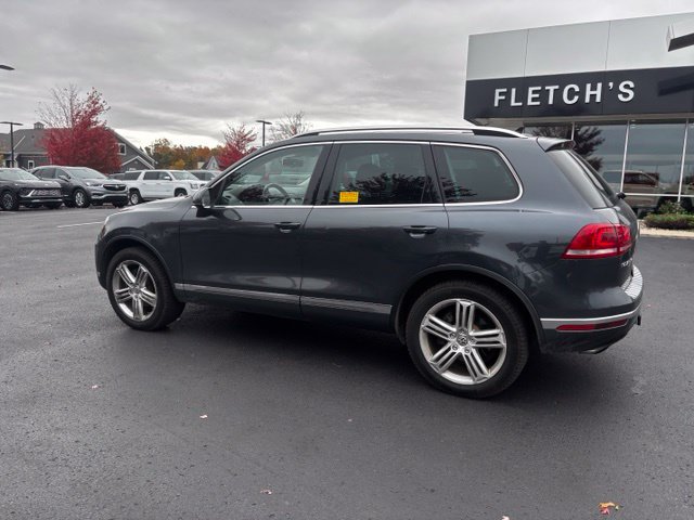 Used 2016 Volkswagen Touareg Executive AWD/4WD image 6