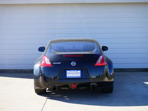 Used 2014 Nissan 370Z Coupe image 30
