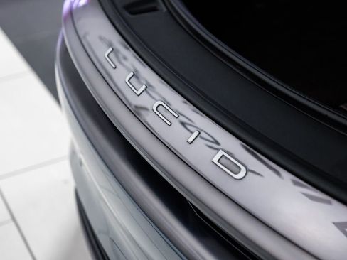 Used 2024 Lucid Air Touring image 51