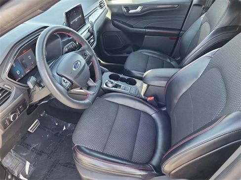 Used 2023 Ford Escape ST-Line image 10