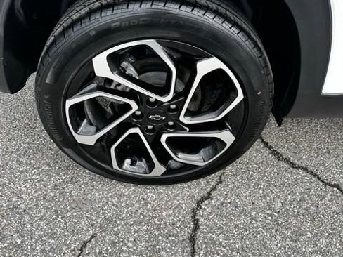 Used 2024 Chevrolet Trax RS w/ Driver Confidence Package image 8