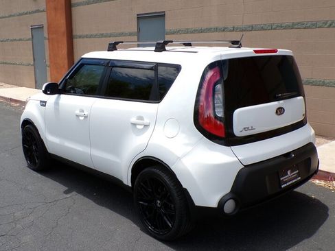 Used 2015 Kia Soul FWD image 8