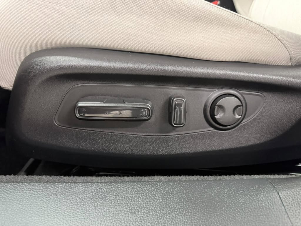 Certified 2025 Honda Accord SE image 31