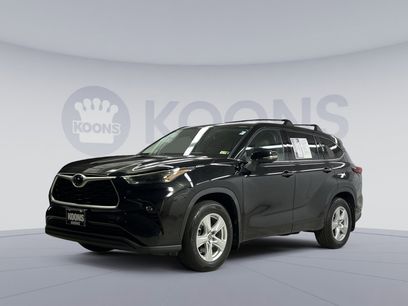 Used 2022 Toyota Highlander LE