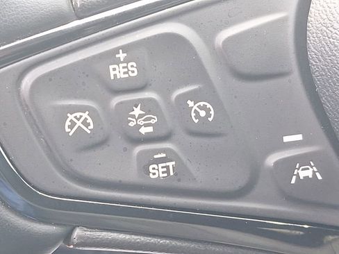 Certified 2024 Chevrolet Equinox RS image 36