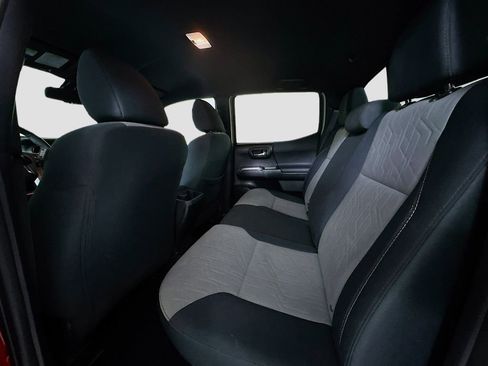 Used 2020 Toyota Tacoma TRD Off-Road image 22