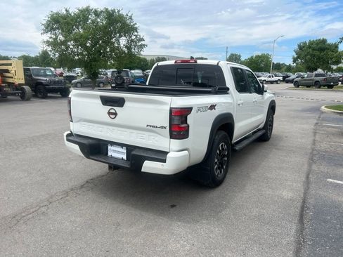 Used 2022 Nissan Frontier PRO-4X AWD/4WD image 3