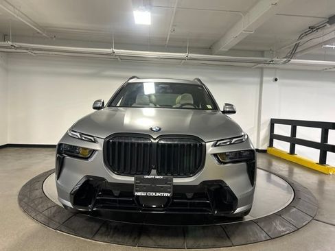 Used 2023 BMW X7 xDrive40i w/ Executive Package AWD/4WD image 12