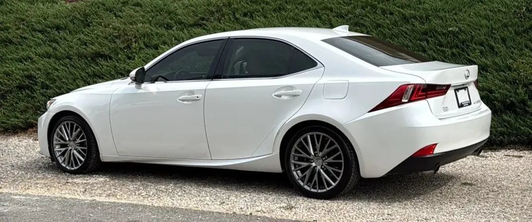 Used 2015 Lexus IS 250 AWD w/ Navigation System Package image 7