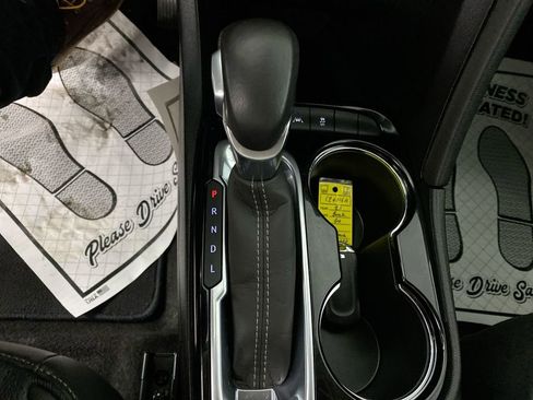 Used 2020 Buick Encore GX Essence w/ Sport Touring Package image 19