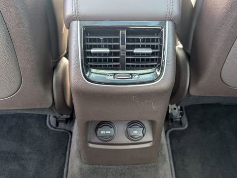 Used 2017 Kia Cadenza Limited w/ Paint Protection Package image 18