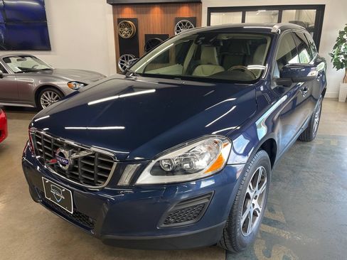 Used 2013 Volvo XC60 T6 Premier Plus AWD/4WD image 3