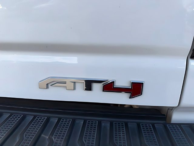 Used 2024 GMC Sierra 3500 AT4 w/ Technology Package AWD/4WD image 19