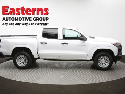 Used 2024 Chevrolet Colorado W/T RWD image 42