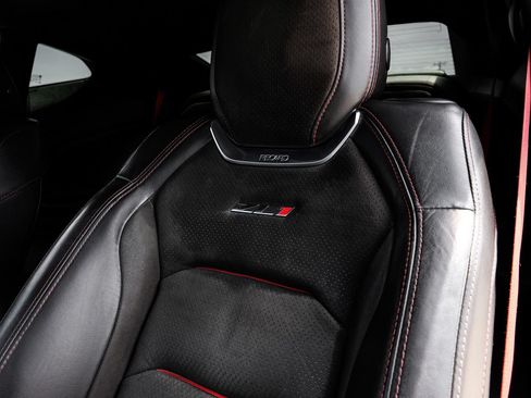 Used 2017 Chevrolet Camaro ZL1 RWD image 31