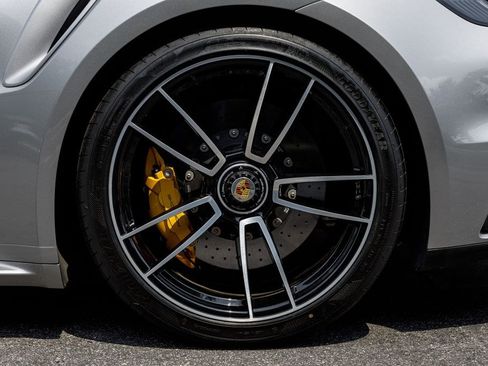 Used 2021 Porsche 911 Turbo image 15