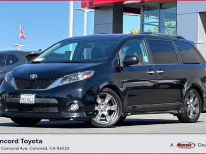 Used 2017 Toyota Sienna SE